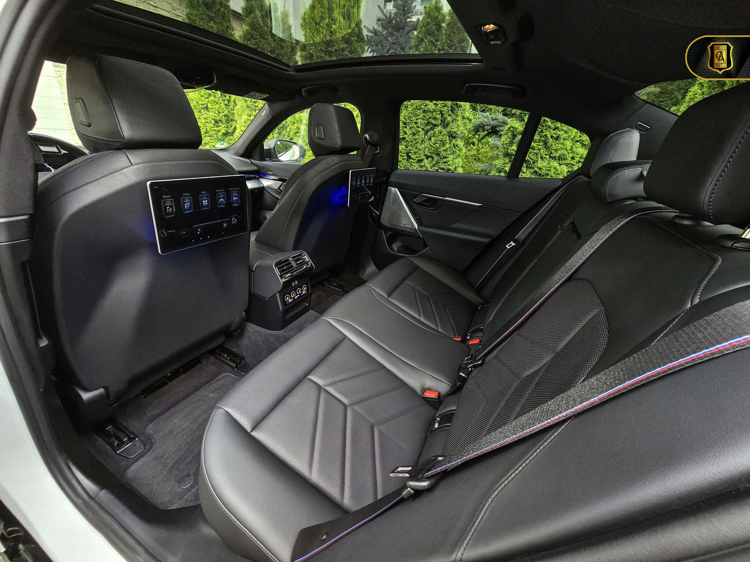BMW 520d (G60) xDrive M-Sport PRO Carbon pack Individual Edition